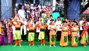 Ribuan Anak Dari Berbagai Daerah Rayakan Puncak HAN 2016 di Mataram.