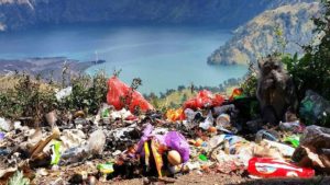Rinjani Makin Diminati, Soal Sampah Belum Teratasi