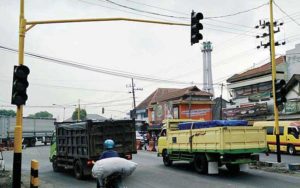 Baru Di Kecamatan Pemenang, Lombok Utara, Terpasang Traffic Light