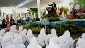 TGB Ajak Siswa Meneladani Para Tuan Guru