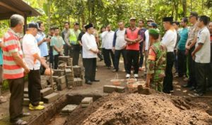 Nenek Tunanetra Berusia 60 Tahun Akhirnya Dapat Bantuan Rumah