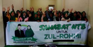 Relawan Jilbab Hijau Jadi Simbol Perjuangan Zul-Rohmi