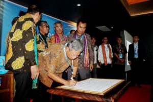 Pengusaha Tembakau Asia Bahas Tantangan Global Industri Rokok di Senggigi