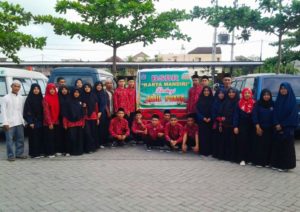 Balai Sosial Bina Remaja Karya Mandiri, Ajak Siswanya Berbagi Takjil