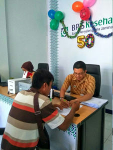 Jajaran Pimpinan BPJS Kesehatan Langsung Layani Masyarakat Yang Datang Berkunjung