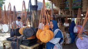 Pengusaha Tas Ketak Pun Juga Terdampak Gempa