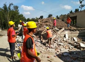 Relawan Gempa Lombok Protes Surat Edaran Bupati