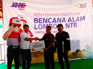 Kepedulian JNE Meringankan Korban Gempa Lombok