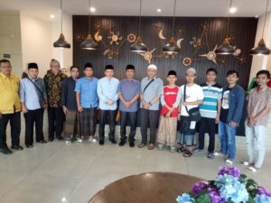 Lolos Final, Tufail Dijenguk Bupati Lobar