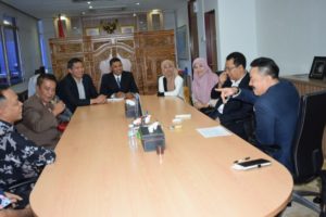 Mahalnya Tiket Pesawat,  Jadi Topik Diskusi Antara Gubernur dan Pemilik Maskapai Lion