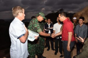 Gubernur Zul Akan Bentuk Tim Penghentian Penambangan Liar Di Bukit Prabu, Loteng