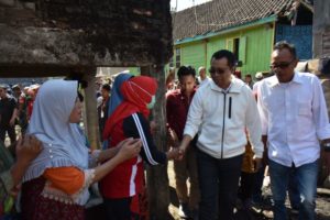 Korban Kebakaran Seteluk Mendapat Bantuan Gubernur