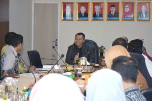 Tiga Investor Lirik Gili Tangkong