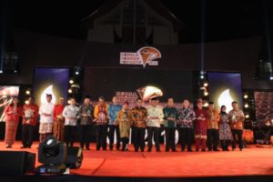 Bupati Lombok Utara Dianugerahi Penghargaan Kepala Daerah Inovatif 2019