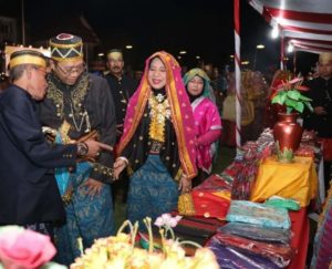 Festival Pesona Moyo: “Destinasi Yang Memikat Semua Orang”.