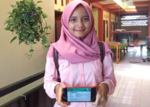 Mery Menggunakan Fitur Mobile JKN-KIS, Memudahkan Transaksi Pelayanan