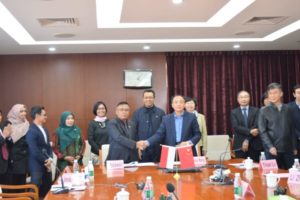 Lawatan Gubernur Zul Ke Tiongkok, UNRAM dan UIN Mataram Tanda Tangani MoU Dengan Beijing Wuzi University