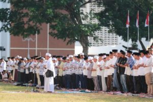 Sholat Istisqa’ Mohon Hujan, Harus Dibarengi Ikhtiar Melestarikan Lingkungan