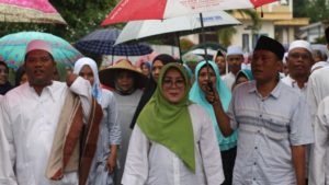 Hj Putu Selly Launching SanMart Untuk Berdayakan Ekonomi Pesantren