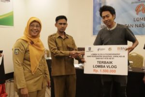 Pemenang Lomba Vlog Hari Kesehatan Nasional, “Sampah Itu Ga Jahat”