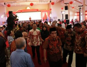 Perayaan Imlek, Gubernur Ingatkan Pentingnya Persatuan