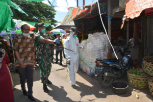 Korem 162/WB Dan Jajaran, Serentak Laksanakan Sterilisasi  Antisipasi Covid-19