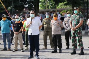 Cegah Virus Corona, Pasar Tradisional Disemprot Disinfektan