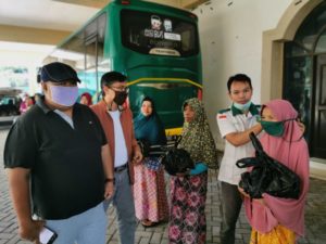 Bantuan Sembako Bagi Jamaah NW Yang Terdampak Covid 19, Dari Pemuda NW NTB, MTB dan Mi6
