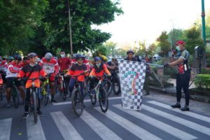 Korem 162/WB, Silaturrahmi Dengan Gowes Bermain Futsal Bersama Wartawan