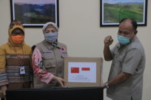 16.20 Paket Bantuan Alat Pelindung Diri dari Tiongkok untuk NTB