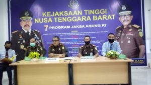 Jaksa Gugat Batal Perkawinan Sejenis Antara Muhlisin dengan Sup alias Mit