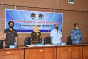 Kepengurusan PWI KLU Resmi Dilantik