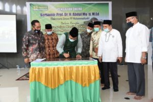 Gubernur Resmikan Masjid Al Khoory UMMAT