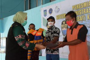 Wagub Ingatkan Nelayan, Meski Kerja di Laut pun Jangan Lupa Pakai Masker