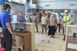 Wagub Melanjutkan Sosialisasi Perda di Bandara