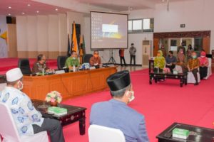 Gubernur Ajak Masyarakat Bedah Omnibus Law Cipta Kerja