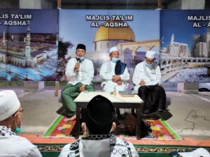 Safari Subuh di Kediri, Gubernur; Kita Melayani Gubernur atau Walikota Seperti Raja