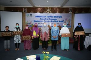 Memperjuangkan Keluarga Harmonis, Butuh Sinergi dan Terus Menerus
