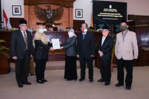 Wagub Serahkan KUA PPAS APBD NTB 2021