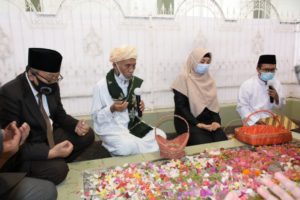 Wagub Ziarah di Makam Maulana Syaikh