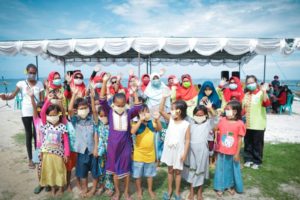 Bunda Niken Dorong Masyarakat Olah Produk Potensi Laut Ekas  