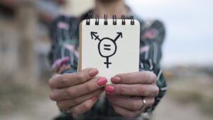 KTP untuk Transgender, Bagaimana Isi Kolom Jenis Kelaminnya?