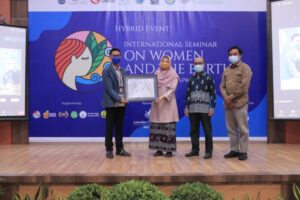 Wagub NTB: Perempuan ”Agent of Change” Kelestarian Bumi