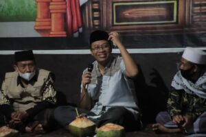 Gubernur Semangati Warga Mareje di Tengah Pandemi