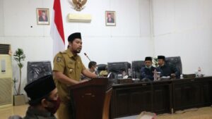 Wabup KLU Hadiri Halal Bihalal DPRD