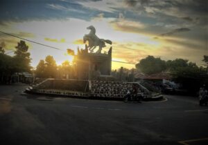 KLU Harus Malu Jadi Daerah Tertinggal