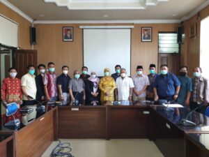 Sirra Prayuna: Bersedia Mengabdi Total