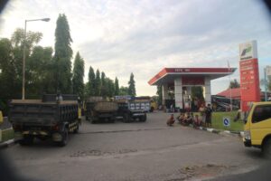 Pasokan Solar Terbatas, Ganggu Pengolahan Pertanian di KLU