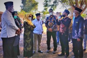 Hj. Siti Ma’rifah Ma’ruf Amin Tinjau Mata Air di Mumbul Sari