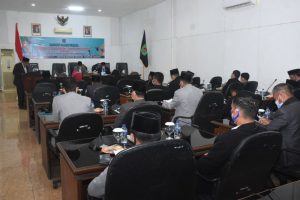 Sidang paripurna endengar penjelasan bupati tentang RAPBDP 2021